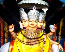 श्री दत्त महाराज का जागृत देवस्थान 'दत्त पादुका मंदिर', देवास