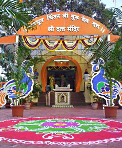 श्री केशवानंद सरस्वती तांबे स्वामी महाराज कुटी व श्री दत्त मंदिर